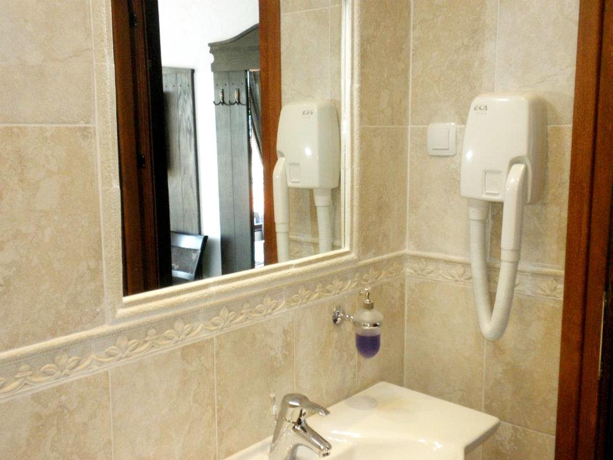 Kaleto Hotel Lom Екстер'єр фото